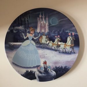 ⭐️Host Pick⭐️ - Disney - Cinderella plate